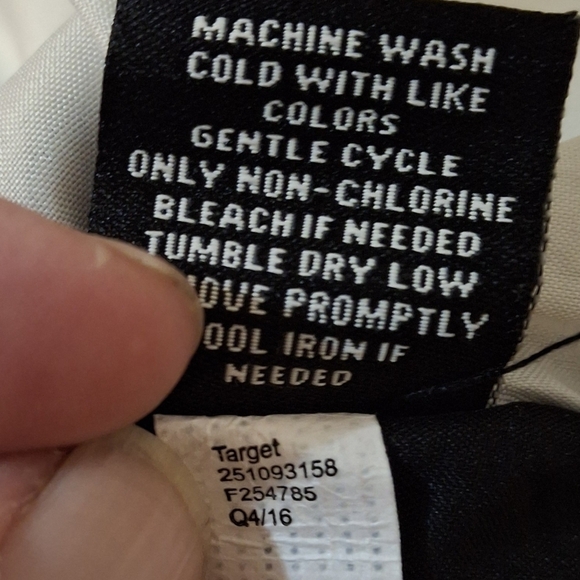 Victoria Beckham for Target Black and White Tulip Shift Dress.  - Picture 9 of 12